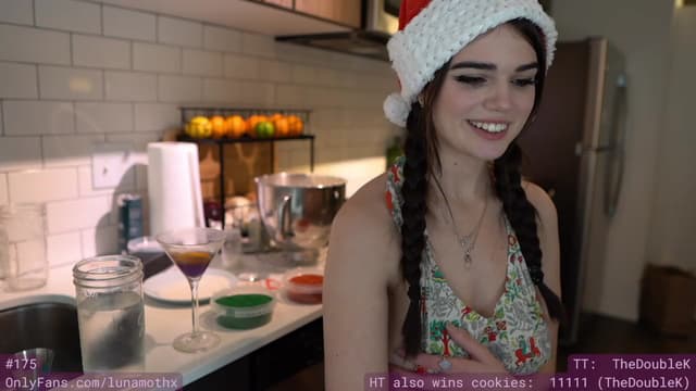 Gallery image thumbnail from eThot's myfreecams stream on, 12/23/2022, 10:28 image 15 of 20