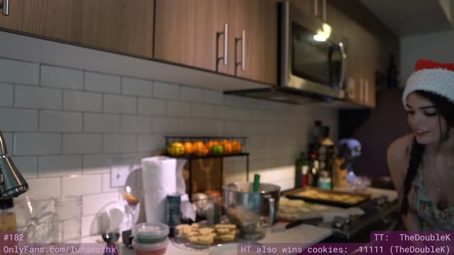 Gallery image thumbnail from eThot's myfreecams stream on, 12/23/2022, 10:28 image 6 of 20