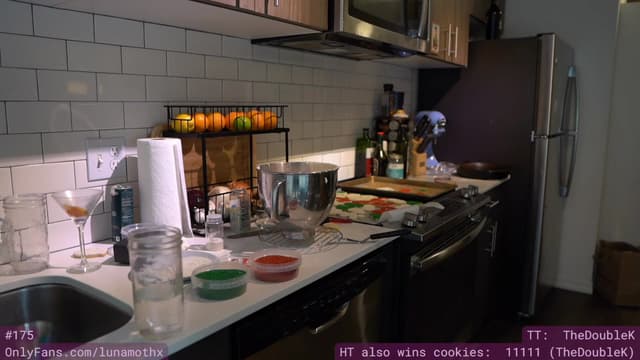 Gallery image thumbnail from eThot's myfreecams stream on, 12/23/2022, 10:28 image 20 of 20