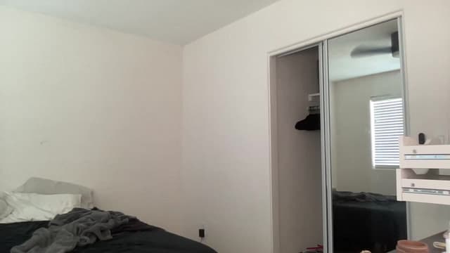Gallery image thumbnail from ed3nn's myfreecams stream on, 05/25/2023, 19:34 image 19 of 20