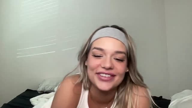 Gallery image thumbnail from ed3nn's myfreecams stream on, 05/27/2023, 24:01 image 15 of 20