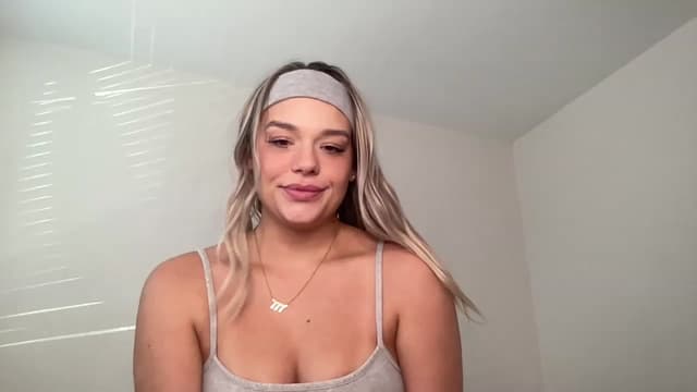 Gallery image thumbnail from ed3nn's myfreecams stream on, 05/27/2023, 24:01 image 4 of 20
