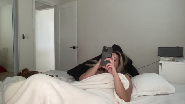 Gallery image thumbnail from ed3nn's myfreecams stream on, 05/31/2023, 20:25 image 4 of 20