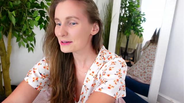 Gallery image thumbnail from el_xo's myfreecams stream on, 04/06/2025, 22:16 image 16 of 20