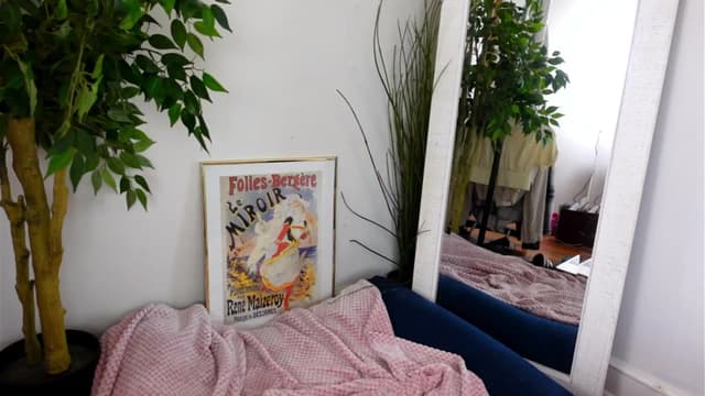 Gallery image thumbnail from el_xo's myfreecams stream on, 04/06/2025, 22:16 image 8 of 20