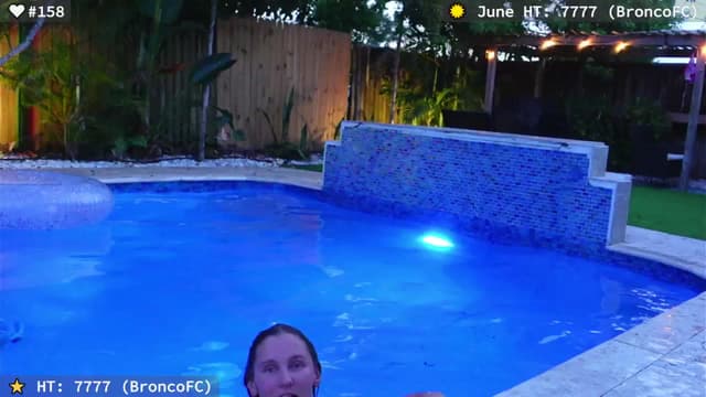 Gallery image thumbnail from el_xo's myfreecams stream on, 06/15/2025, 24:39 image 16 of 20