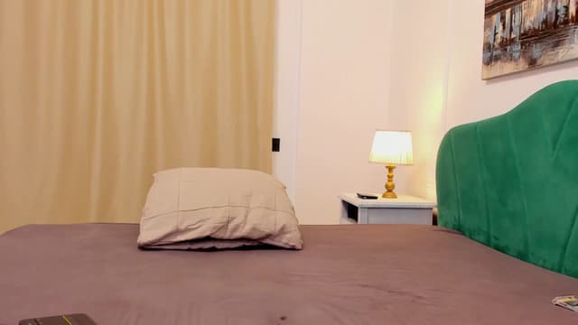 Gallery image thumbnail from ella5's myfreecams stream on, 05/17/2024, 05:43 image 12 of 20