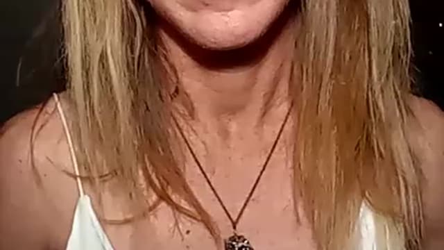 Gallery image thumbnail from iCali's myfreecams stream on, 03/29/2023, 08:44 image 18 of 20