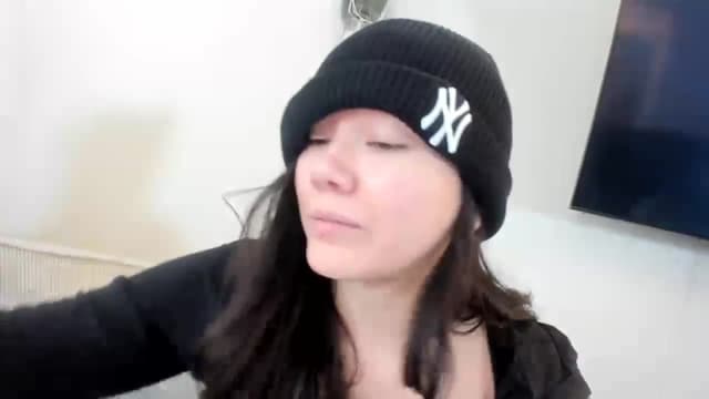 Gallery image thumbnail from imava's myfreecams stream on, 11/12/2023, 18:00 image 1 of 20