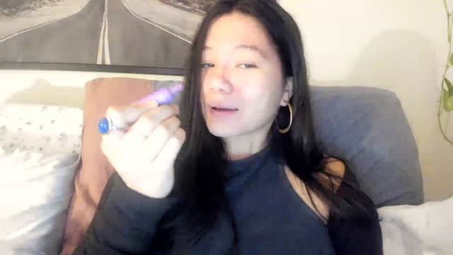 Gallery image thumbnail from imava's myfreecams stream on, 12/03/2023, 18:04 image 14 of 20