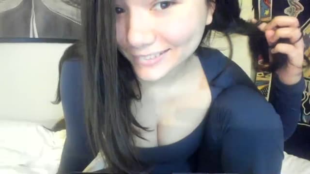 Gallery image thumbnail from imava's myfreecams stream on, 12/04/2023, 19:21 image 4 of 20
