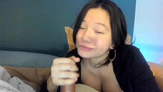 Gallery image thumbnail from imava's myfreecams stream on, 01/24/2024, 11:39 image 19 of 20