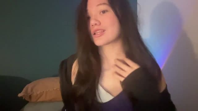 Gallery image thumbnail from imava's myfreecams stream on, 02/20/2024, 16:13 image 17 of 20
