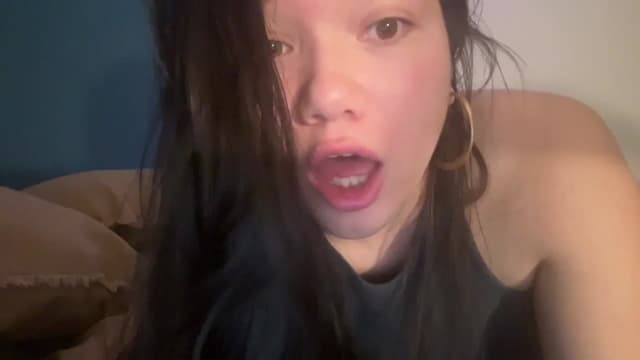 Gallery image thumbnail from imava's myfreecams stream on, 02/25/2024, 16:34 image 18 of 20