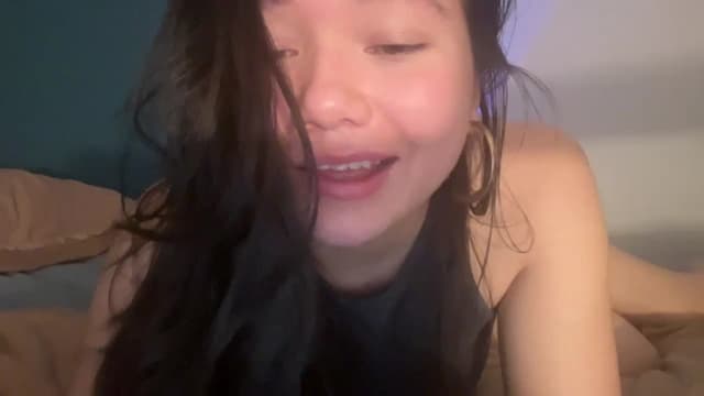 Gallery image thumbnail from imava's myfreecams stream on, 02/25/2024, 16:34 image 13 of 20