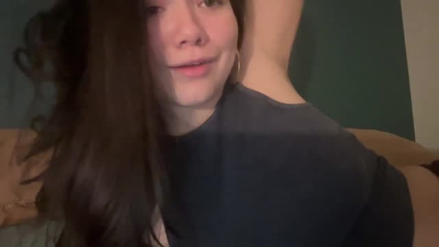 Gallery image thumbnail from imava's myfreecams stream on, 03/17/2024, 21:37 image 10 of 20