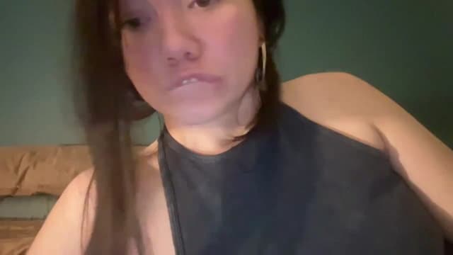 Gallery image thumbnail from imava's myfreecams stream on, 03/17/2024, 21:37 image 17 of 20