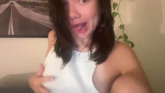 Gallery image thumbnail from imava's myfreecams stream on, 05/04/2024, 08:09 image 9 of 20