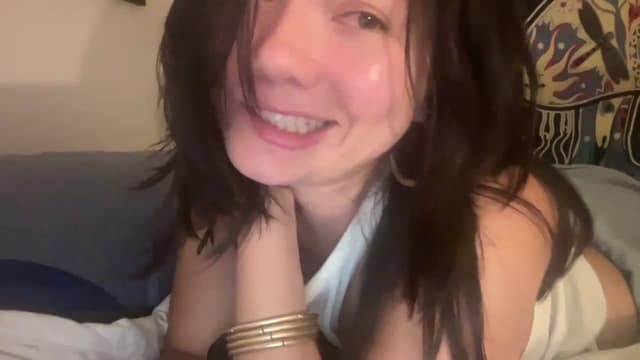 Gallery image thumbnail from imava's myfreecams stream on, 05/04/2024, 08:46 image 15 of 20