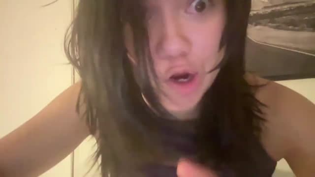 Gallery image thumbnail from imava's myfreecams stream on, 05/05/2024, 11:30 image 17 of 20