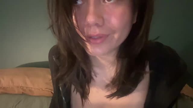 Gallery image thumbnail from imava's myfreecams stream on, 05/20/2024, 08:16 image 17 of 20