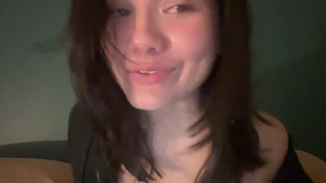 Gallery image thumbnail from imava's myfreecams stream on, 05/20/2024, 08:16 image 12 of 20