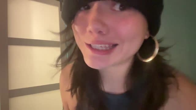 Gallery image thumbnail from imava's myfreecams stream on, 06/04/2024, 05:58 image 7 of 20