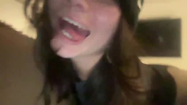 Gallery image thumbnail from imava's myfreecams stream on, 06/04/2024, 09:16 image 17 of 20