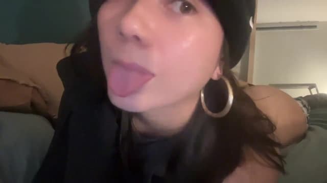 Gallery image thumbnail from imava's myfreecams stream on, 06/04/2024, 11:52 image 5 of 20