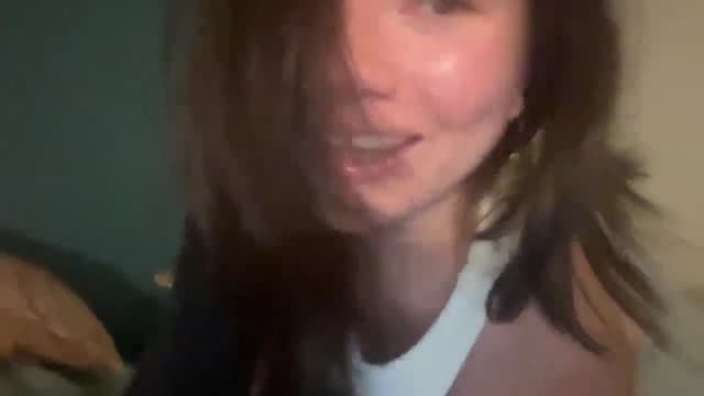 Gallery image thumbnail from imava's myfreecams stream on, 07/05/2024, 21:28 image 6 of 20