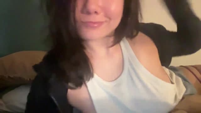 Gallery image thumbnail from imava's myfreecams stream on, 07/06/2024, 03:46 image 19 of 20
