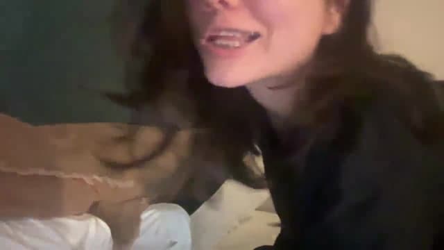 Gallery image thumbnail from imava's myfreecams stream on, 08/08/2024, 24:19 image 14 of 20