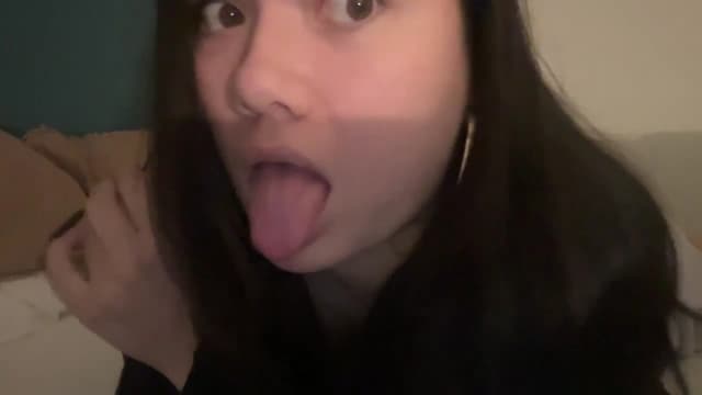 Gallery image thumbnail from imava's myfreecams stream on, 09/11/2024, 23:05 image 18 of 20