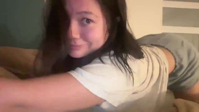 Gallery image thumbnail from imava's myfreecams stream on, 09/13/2024, 06:47 image 8 of 20