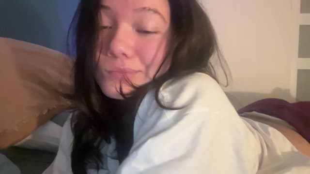 Gallery image thumbnail from imava's myfreecams stream on, 11/14/2024, 04:08 image 9 of 20