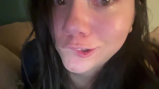 Gallery image thumbnail from imava's myfreecams stream on, 12/08/2024, 10:32 image 4 of 20