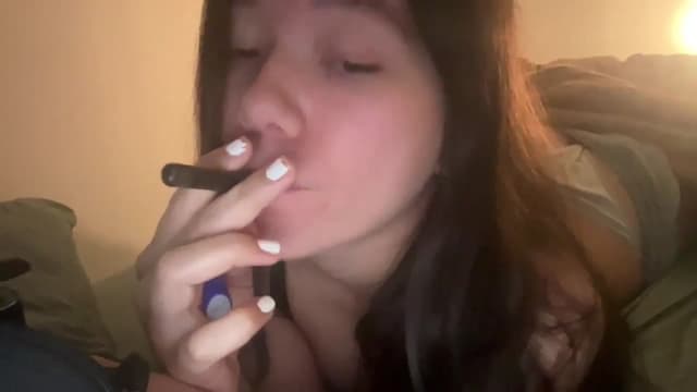 Gallery image thumbnail from imava's myfreecams stream on, 04/05/2025, 18:44 image 16 of 20
