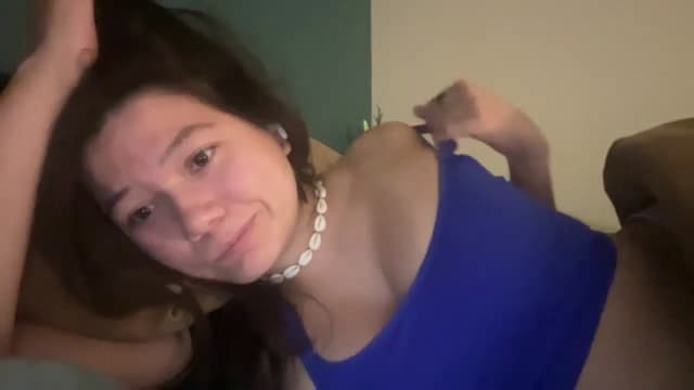 Gallery image thumbnail from imava's myfreecams stream on, 04/10/2025, 07:41 image 9 of 20