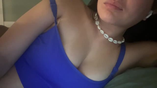 Gallery image thumbnail from imava's myfreecams stream on, 04/14/2025, 11:19 image 18 of 20