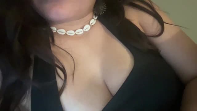 Gallery image thumbnail from imava's myfreecams stream on, 04/18/2025, 11:17 image 5 of 20