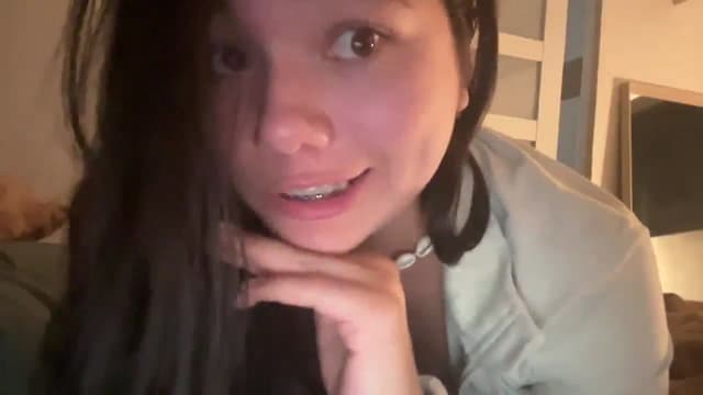 Gallery image thumbnail from imava's myfreecams stream on, 05/01/2025, 22:47 image 5 of 20