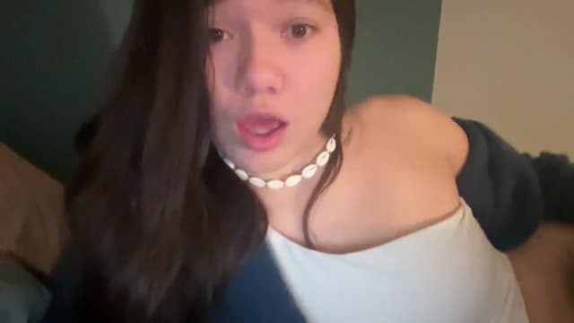 Gallery image thumbnail from imava's myfreecams stream on, 05/03/2025, 08:14 image 9 of 20