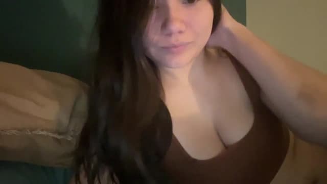 Gallery image thumbnail from imava's myfreecams stream on, 05/04/2025, 20:34 image 18 of 20