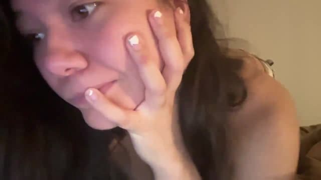 Gallery image thumbnail from imava's myfreecams stream on, 05/04/2025, 20:34 image 15 of 20