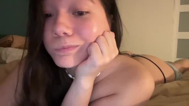 Gallery image thumbnail from imava's myfreecams stream on, 06/18/2025, 24:15 image 1 of 20