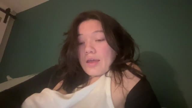 Gallery image thumbnail from imava's myfreecams stream on, 12/15/2025, 08:35 image 18 of 20