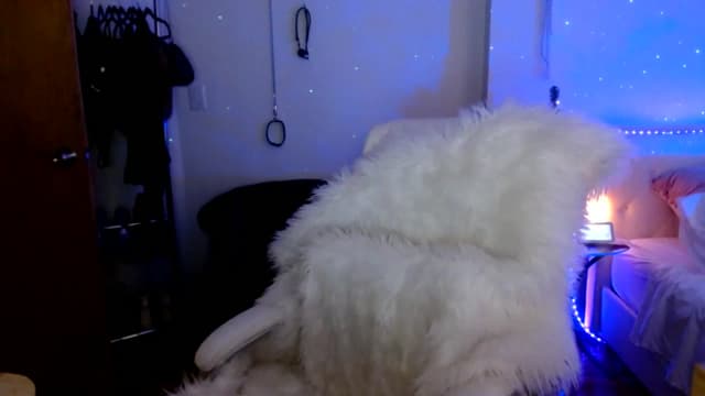 Gallery image thumbnail from indie's myfreecams stream on, 11/28/2024, 16:02 image 3 of 20