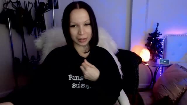 Gallery image thumbnail from indie's myfreecams stream on, 12/23/2024, 13:09 image 2 of 20