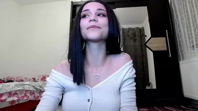 Gallery image thumbnail from kllLr's myfreecams stream on, 03/12/2023, 01:59 image 7 of 20