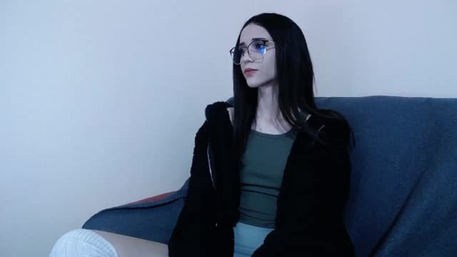 Gallery image thumbnail from kllLr's myfreecams stream on, 11/16/2024, 19:37 image 18 of 20